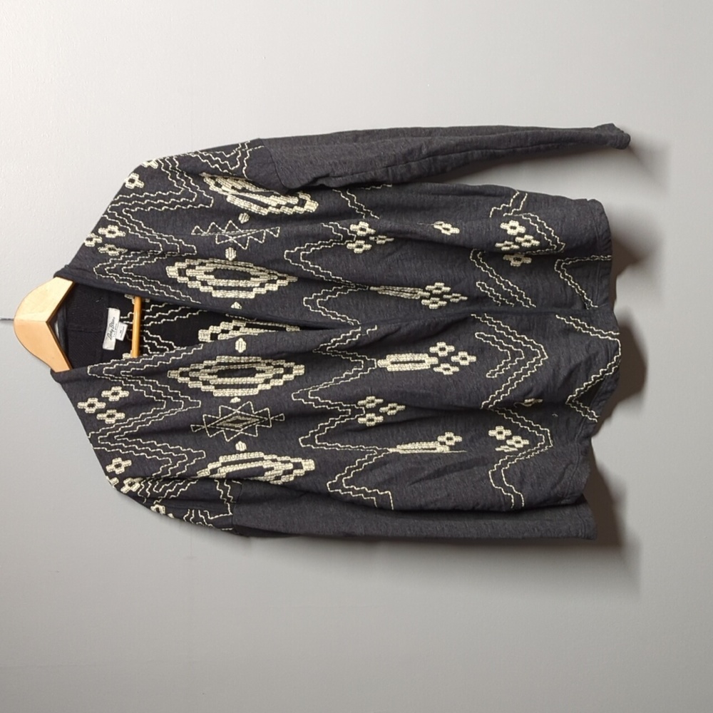 Lucky bliss size medium Aztec gray open front cardigan